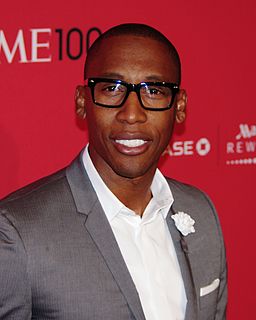 Raphael Saadiq 2012, David Shankbone, CC BY 3.0